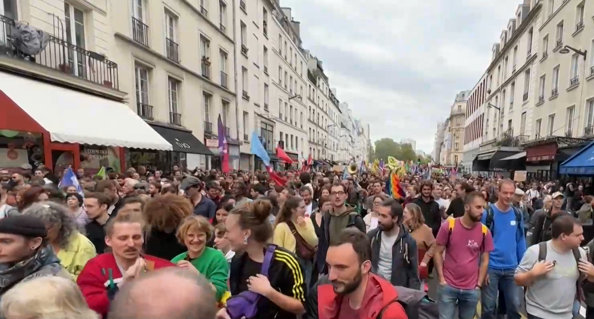 Хиляди излязоха на протести в Берлин и в Париж срещу