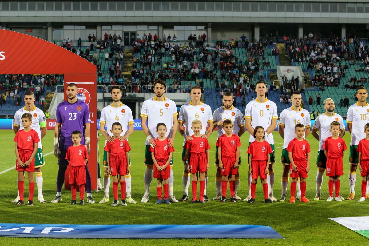 Националният отбор по футбол ще приеме Унгария в предпоследния си