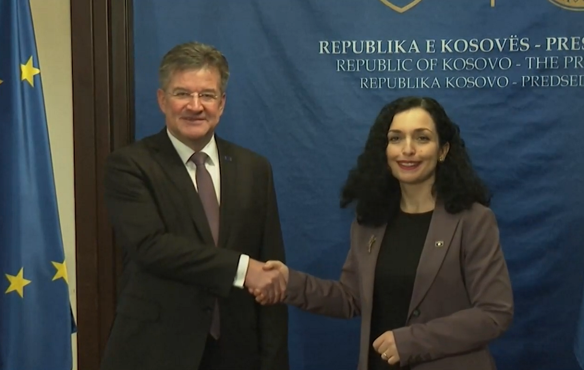 Специалният пратеник на ЕС за диалога между Сърбия и Косово