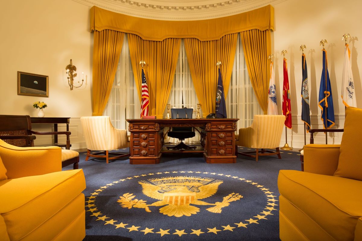 Oval Office Ovalen Kabinet White House Beliat Dom FB
