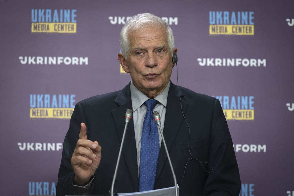 Стремежът Европейския съюз да достави на Украйна един милион снаряда