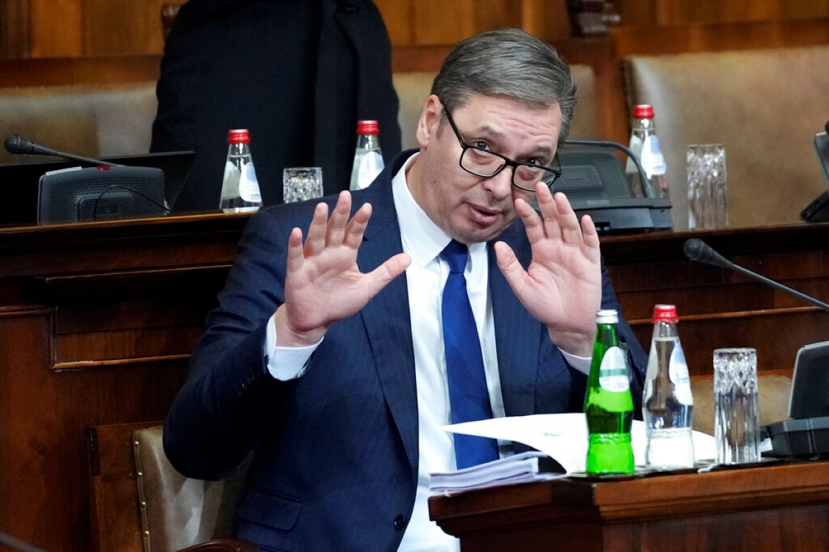Президентът на Сърбия отрече американски и други твърдения за струпване