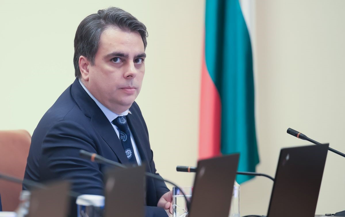 Тече прокурорска проверка по казуса с недопускането на Асен Василев