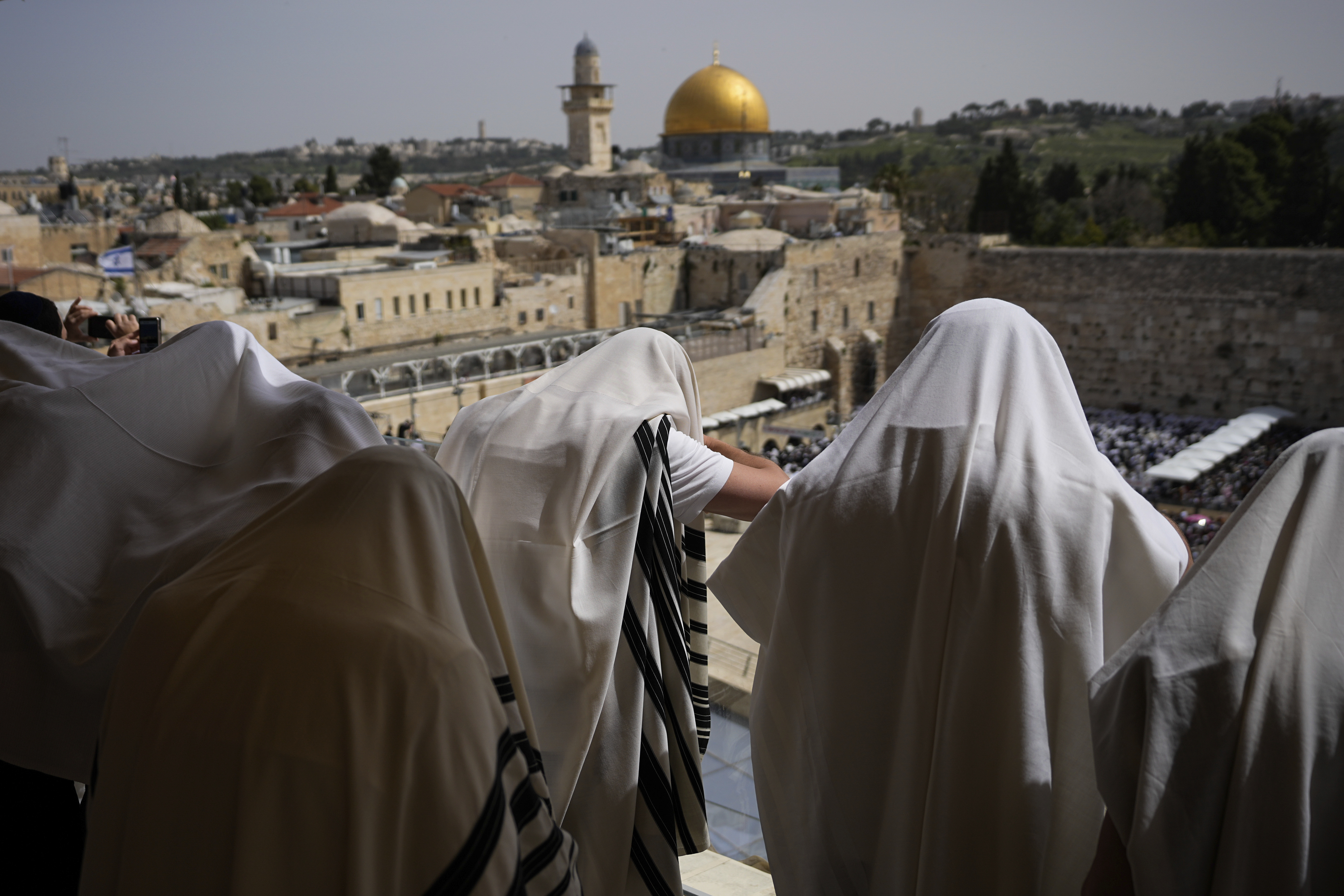 Израел забрани на еврейските посетители и немюсюлманските туристи да влизат