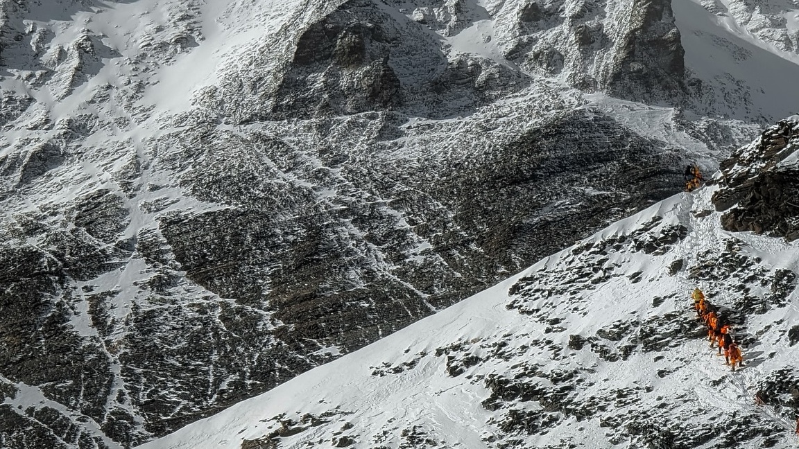 Българката Мариета Георгиева е изкачила най-високия връх в света -