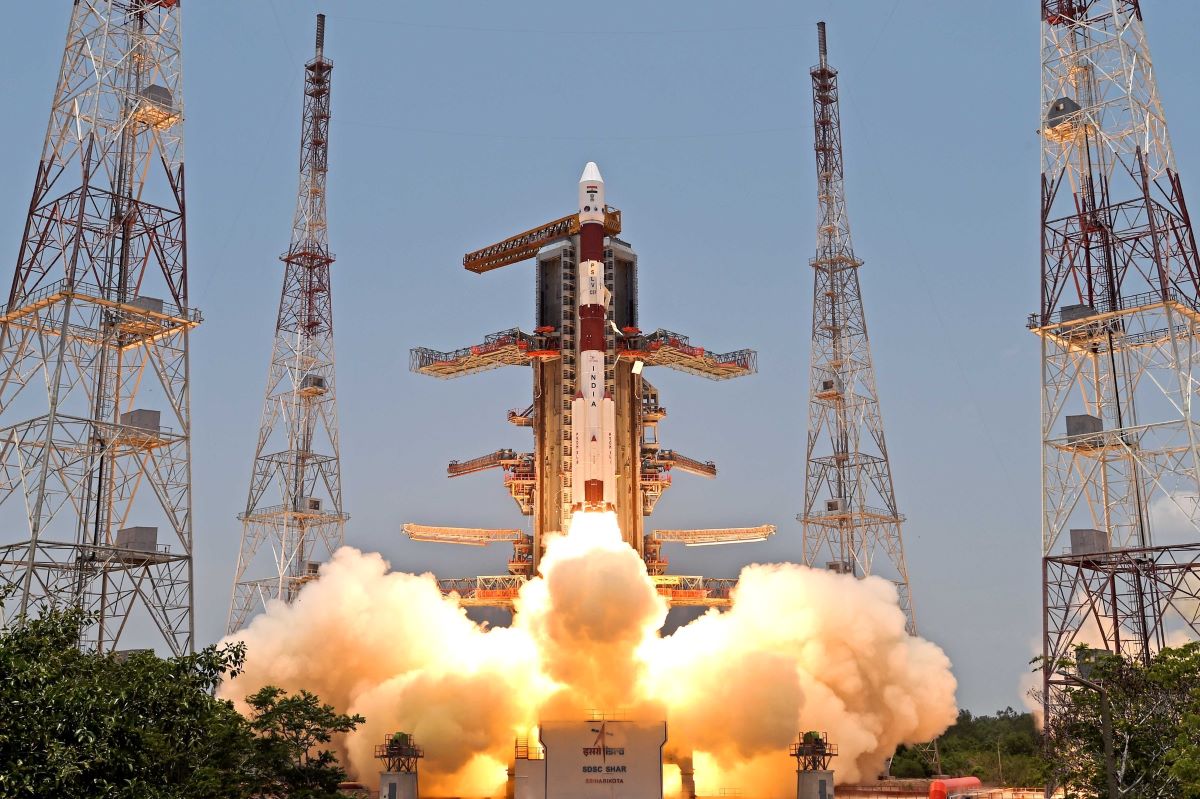 За първи път в историята си Индия изстреля космически кораб