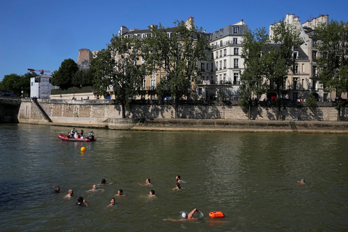 Paris Olympics Mayor Swim AP