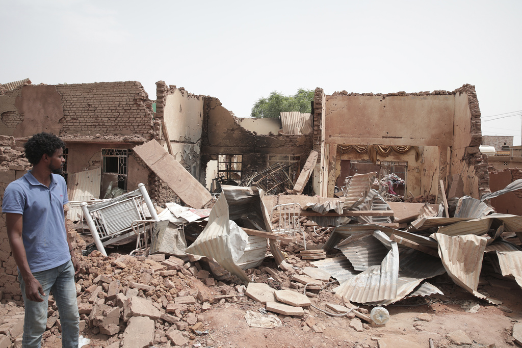 Боевете в Судан продължават вече половин месец В столицата Хартум