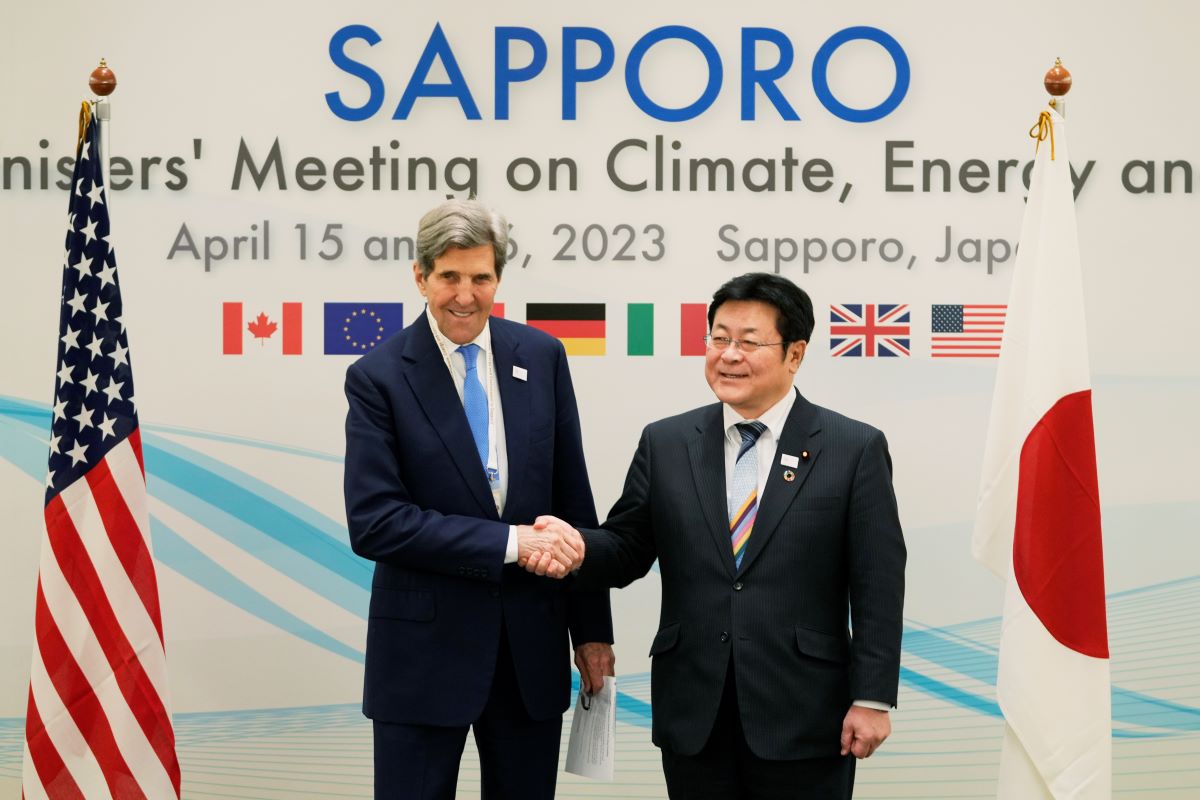 John Kerry & Akihiro Nishimura Yaponia G7 AP