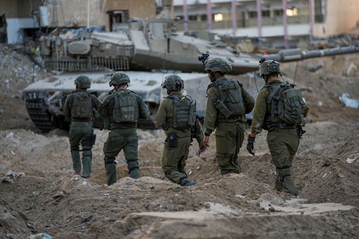 Израелските танкове срещат сериозна съпротива от страна на бойците на