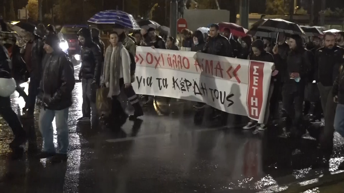 Стачката на Сдруженията на железопътните работници в Гърция продължава и