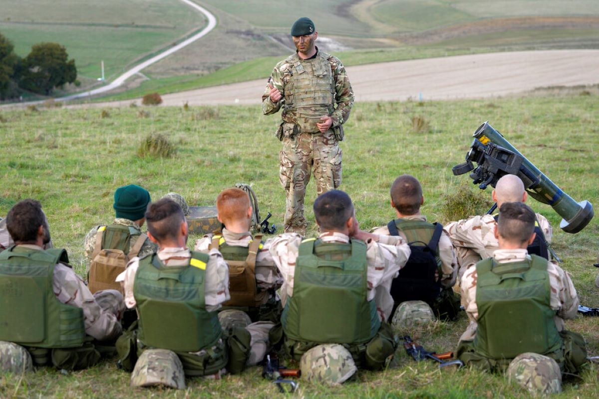 Britain Ukraine Troops Training AP (1)