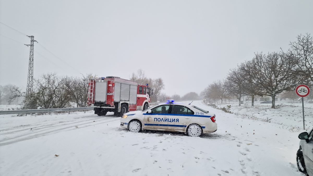 Обстановката следобилния снеговалеж в страната постепенно се нормализира  
Всички пътища от републиканската мрежа в област Добрич са отворени