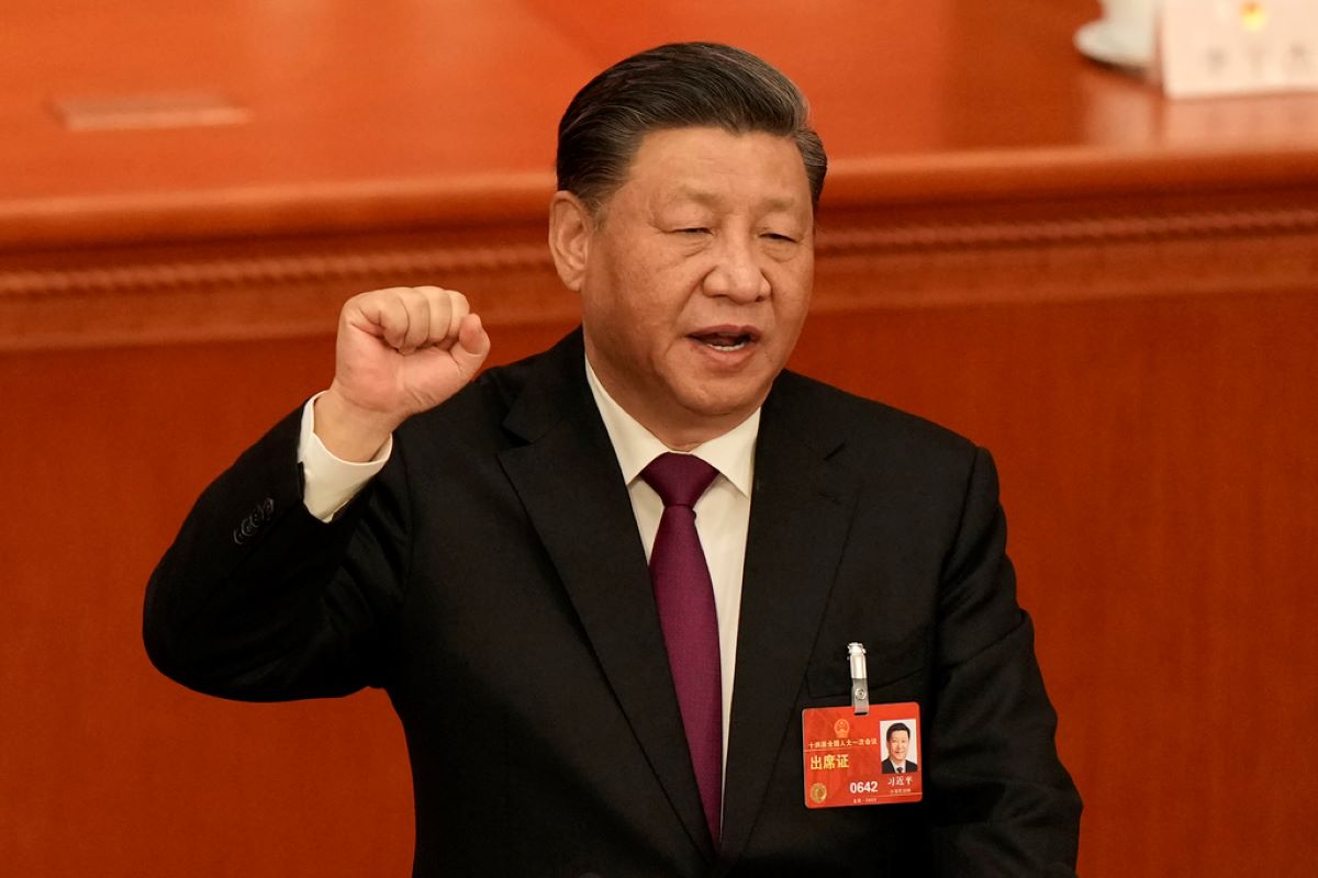 Китайският президент Си Цзинпин посрещна в Пекин алжирския си колега