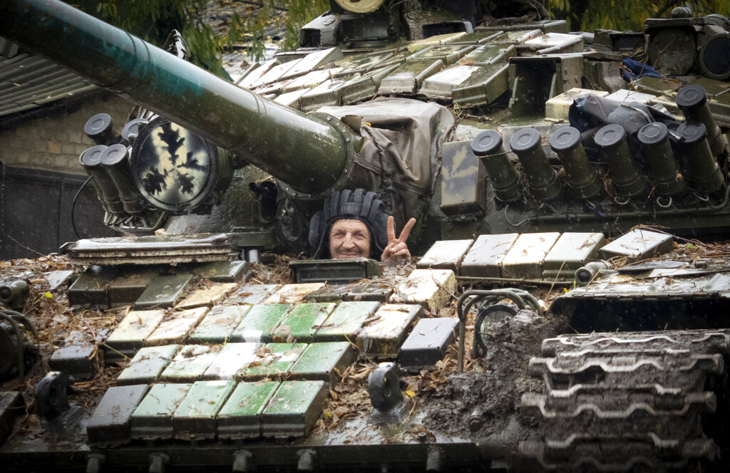 Продължават ожесточените боеве между украинските сили и руснаците в Донбас