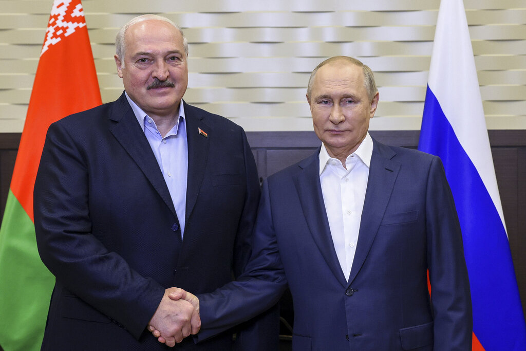 Беларус и Русия сформират обща войскова част, съобщи президентът на