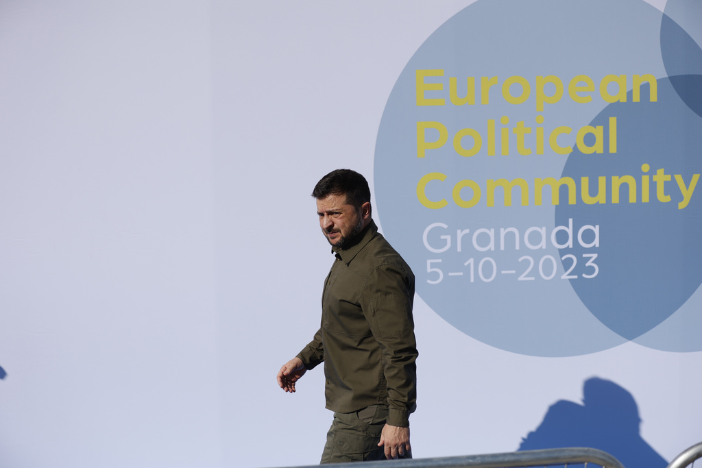 Стартира срещата на върха на Европейската политическа общност в Гранада.