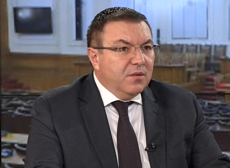 Председателят на парламентарната комисия по здравеопазване проф Костадин Ангелов ГЕРБ