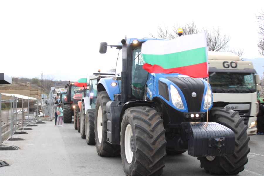 Протестни блокади на зърнопроизводители в България затвориха за четири дни