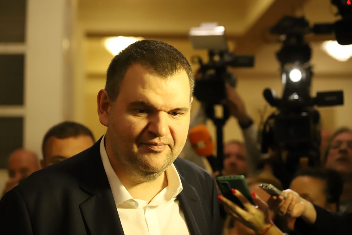 Народният представител от ДПС Делян Пеевски обяви че партията му
