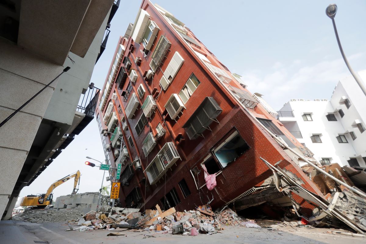 Най-силното земетресение от четвърт век насам разтърси Тайван тази седмица.
