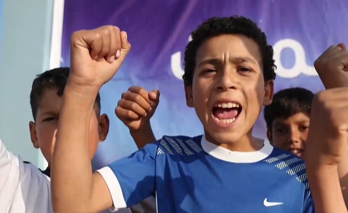 Докато в Катар тече Мондиал 2022 в Северна Сирия започна детско световно по футбол В него участват повече от 300 деца