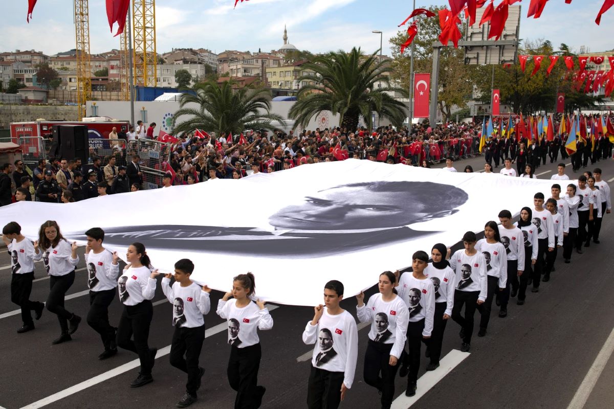 Турция отбелязва 100 годишнината от създаването на модерната светска Турска република