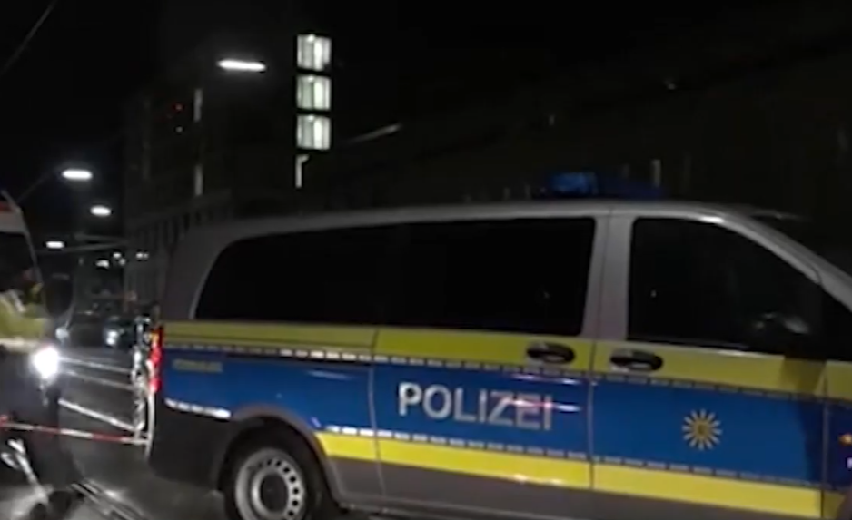Приключи заложническата драма в Германия 11 души бяха държани като