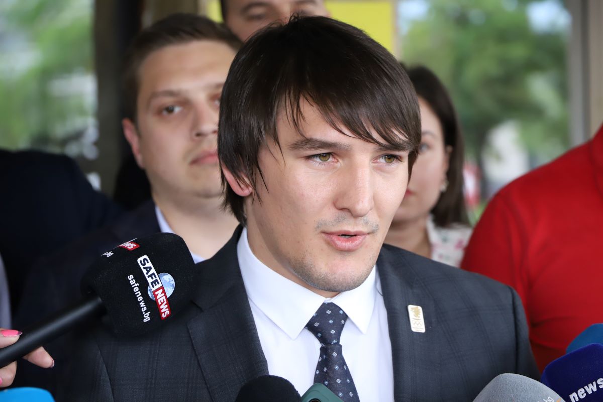Главният прокурор Иван Гешев внесе в деловодството на 49 ото Народно