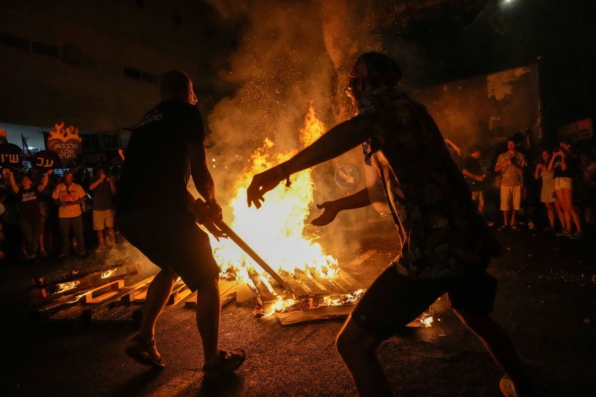 Tel Aviv Protest Zalozhnitsi Israel Izrael AP