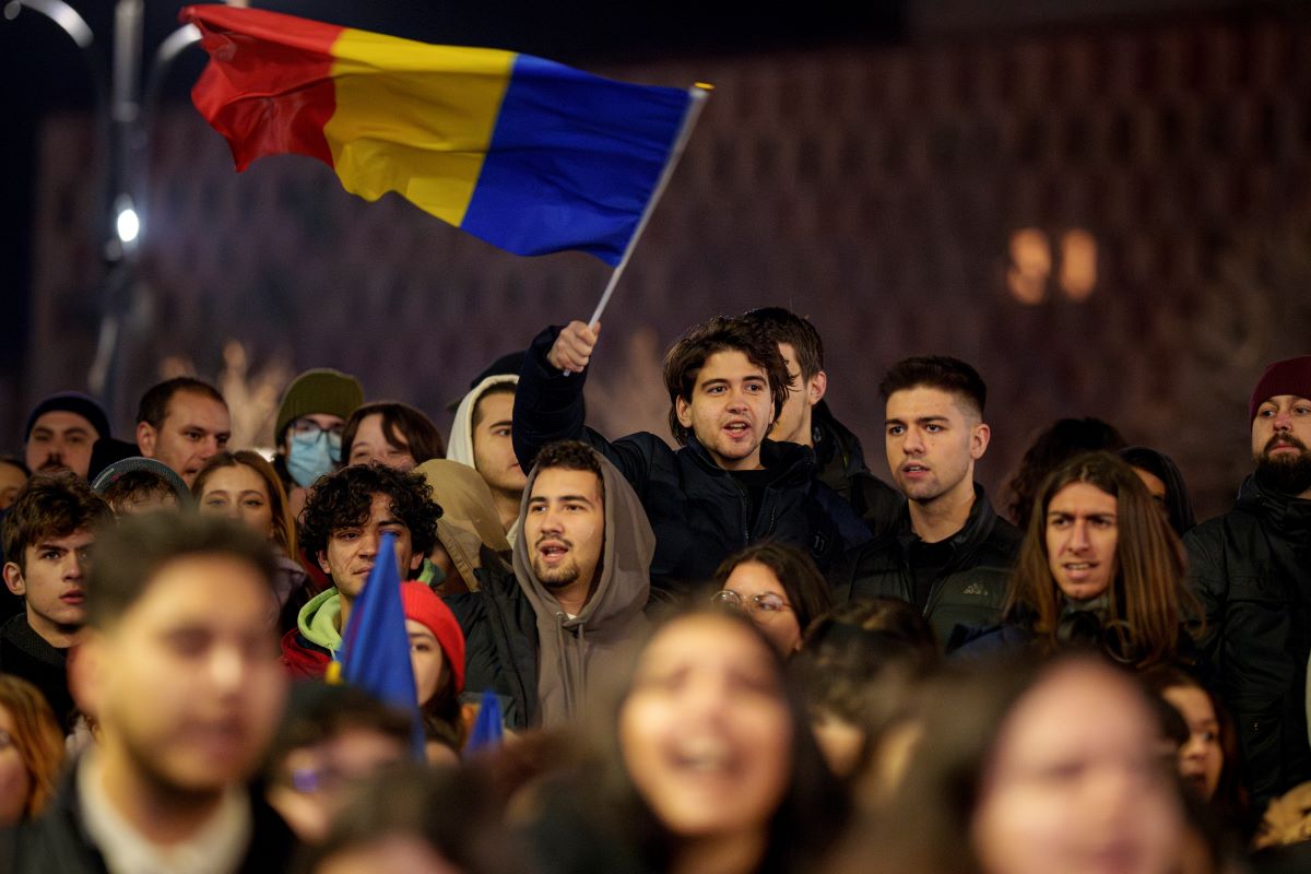 Хиляди протестиращи излязоха на улиците в няколко от големите градове на Румъния за