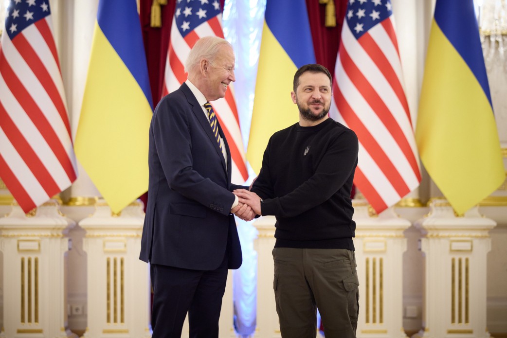 Изненадващото посещение на американския президент Джо Байдън в Киев започна