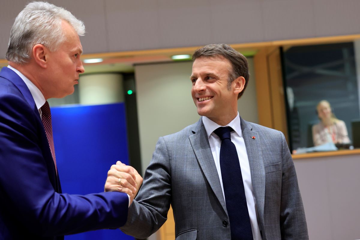 Gitanas Nauseda Emmanuel Macron Makron EU Summit Lideri AP