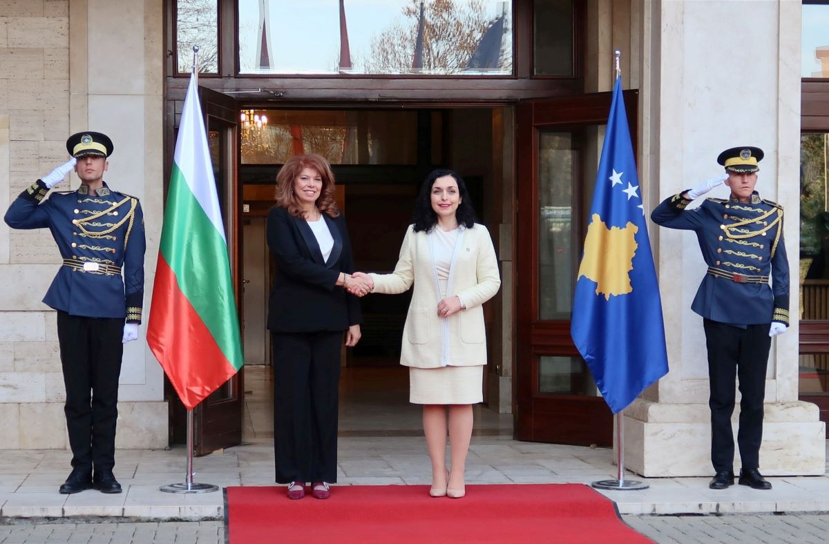 И днес продължава визитата в Косово на вицепрезидента Илияна Йотова