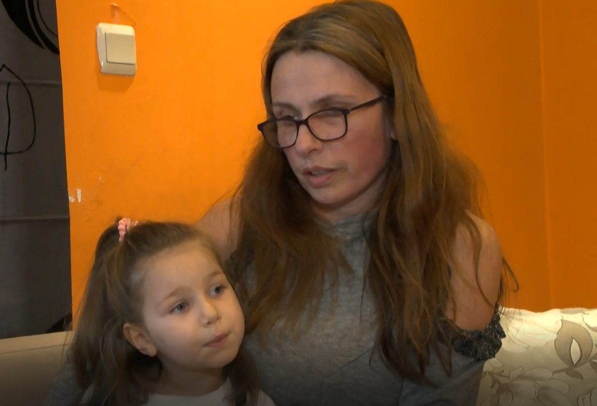 Еuronews Bulgaria подкрепя каузата  Българската Коледа  Следва разказ за 4 годишната Антония която страда