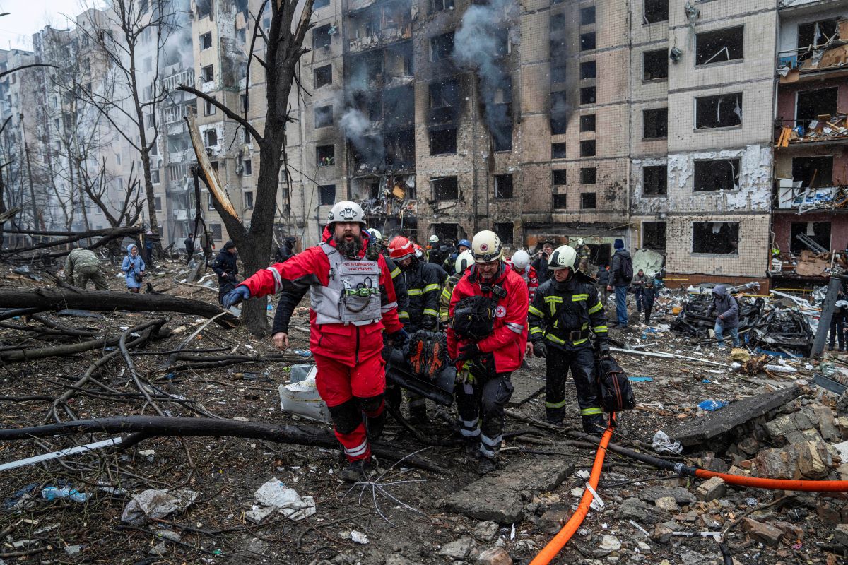 Kyiv Kiev Udar Bomba Blok AP