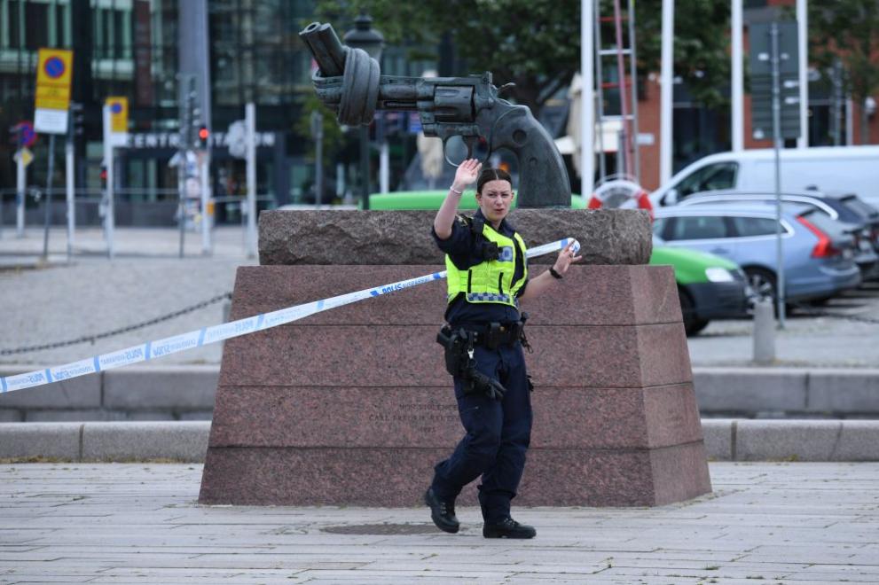 Полицията в Швеция задържа няколко души заради нов протест, по