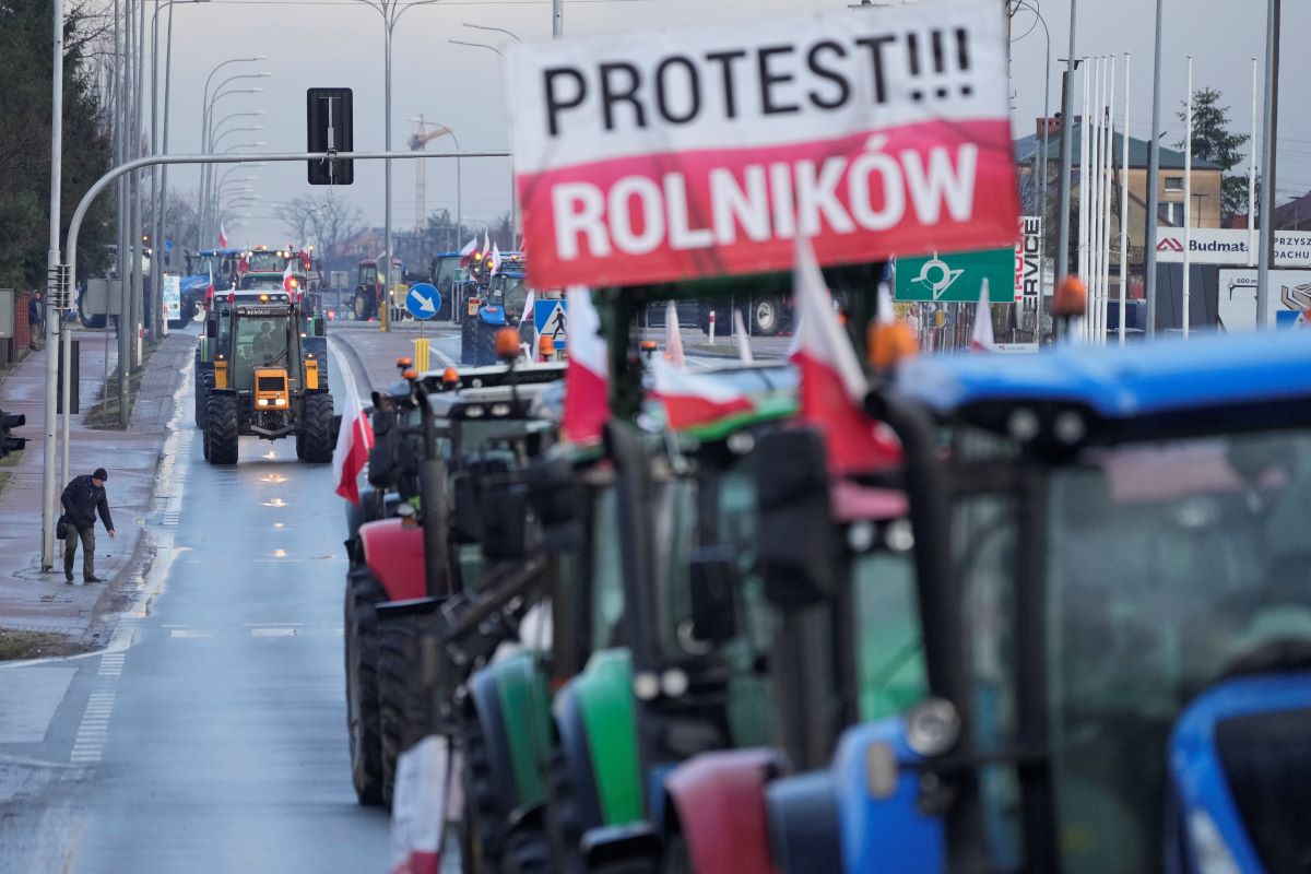 Фермери от няколко европейски страни излязоха на нов протест срещу