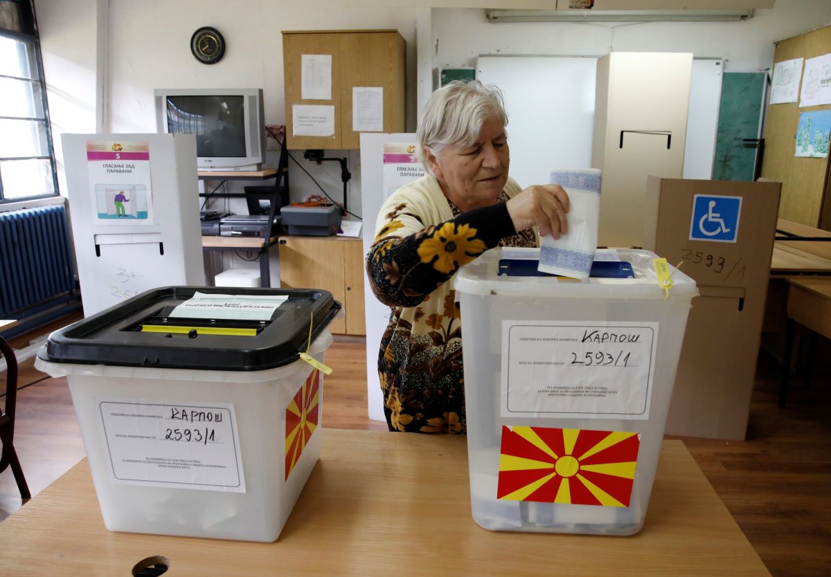 В Северна Македония започнаха парламентарните и президентските избори на които