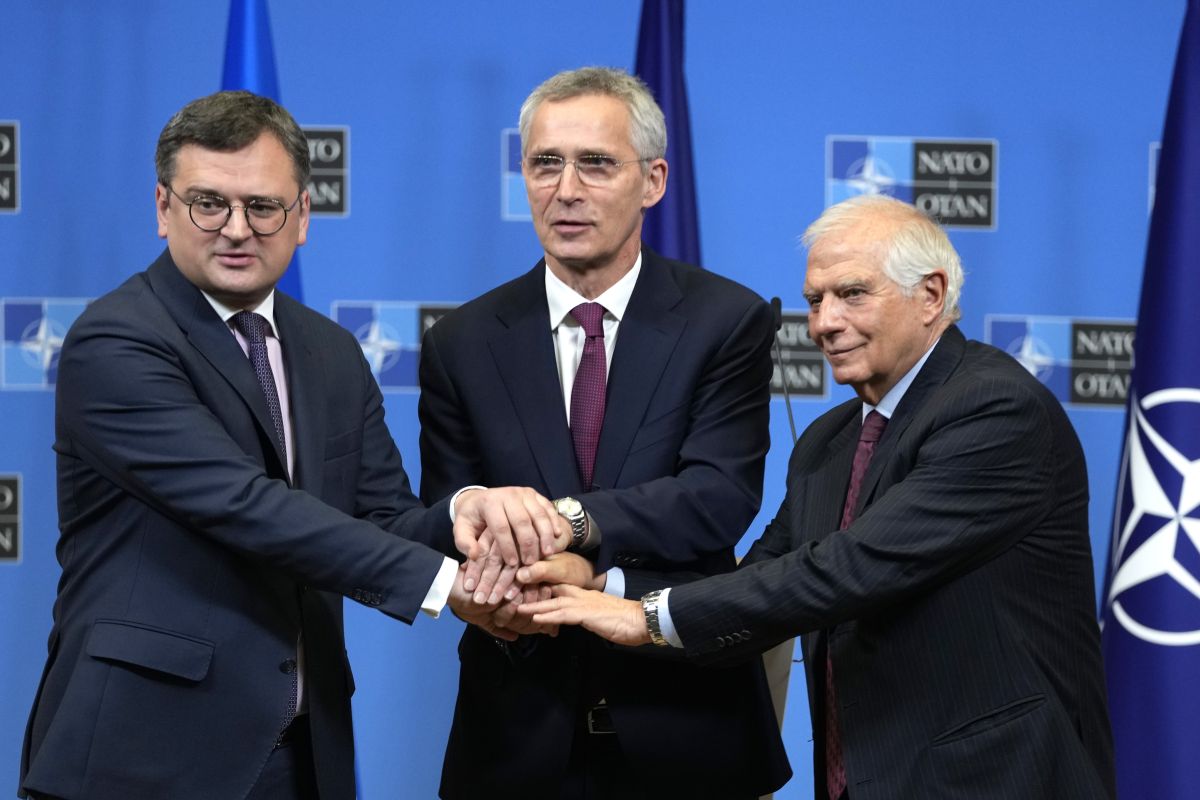 Изненадващата среща на външните министри от ЕС в Киев в