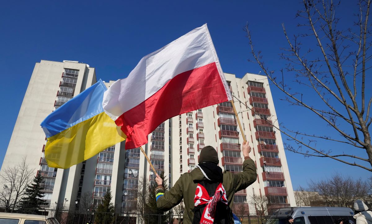 Множество взривове удариха Киев, а цяла Украйна беше поставена под