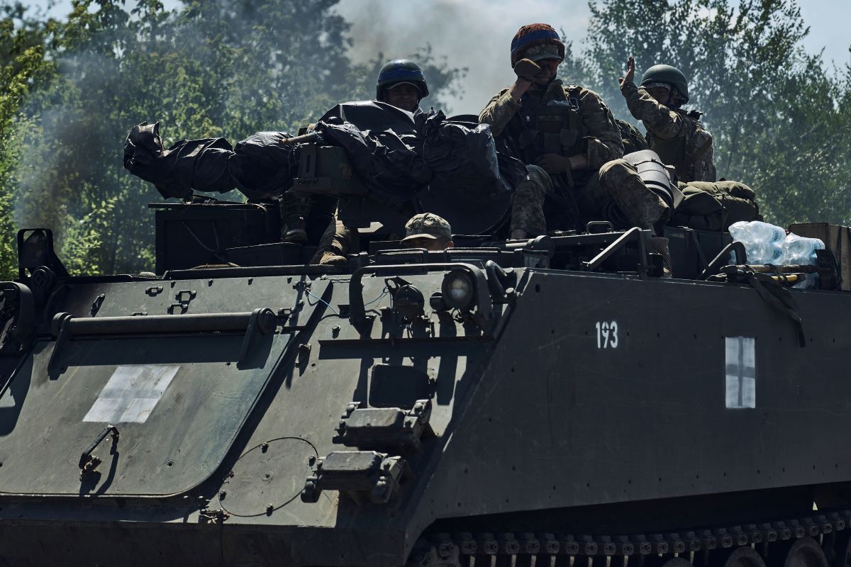 Украйна съобщава за ожесточени сражения с руската армия която настъпва