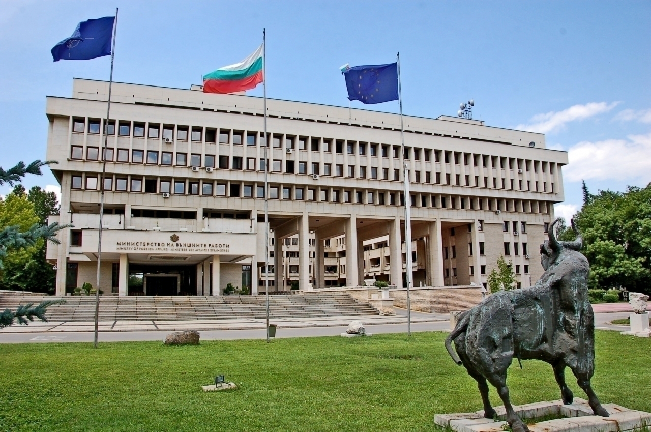 Министерство на външните работи предупреждава българските граждани да избягват пътувания