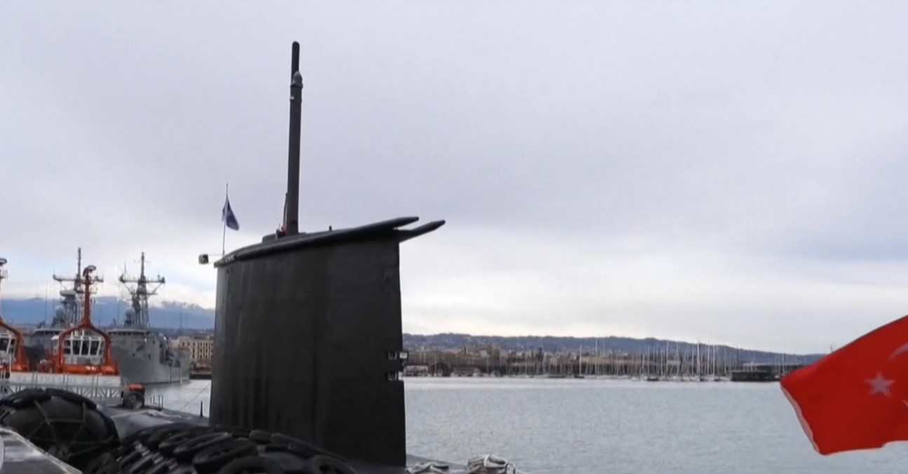 7 подводници от НАТО участват в годишното учение Dynamic Manta