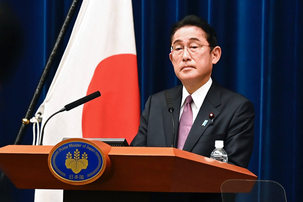 Японският премиер Фумио Кишида пристигна в Киев за разговори с президента Володимир