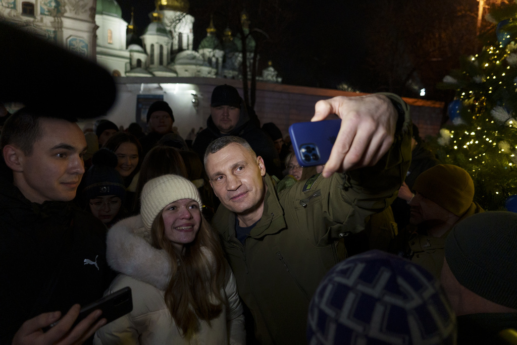 Въпреки ниските температури жителите на Киев се събраха за да
