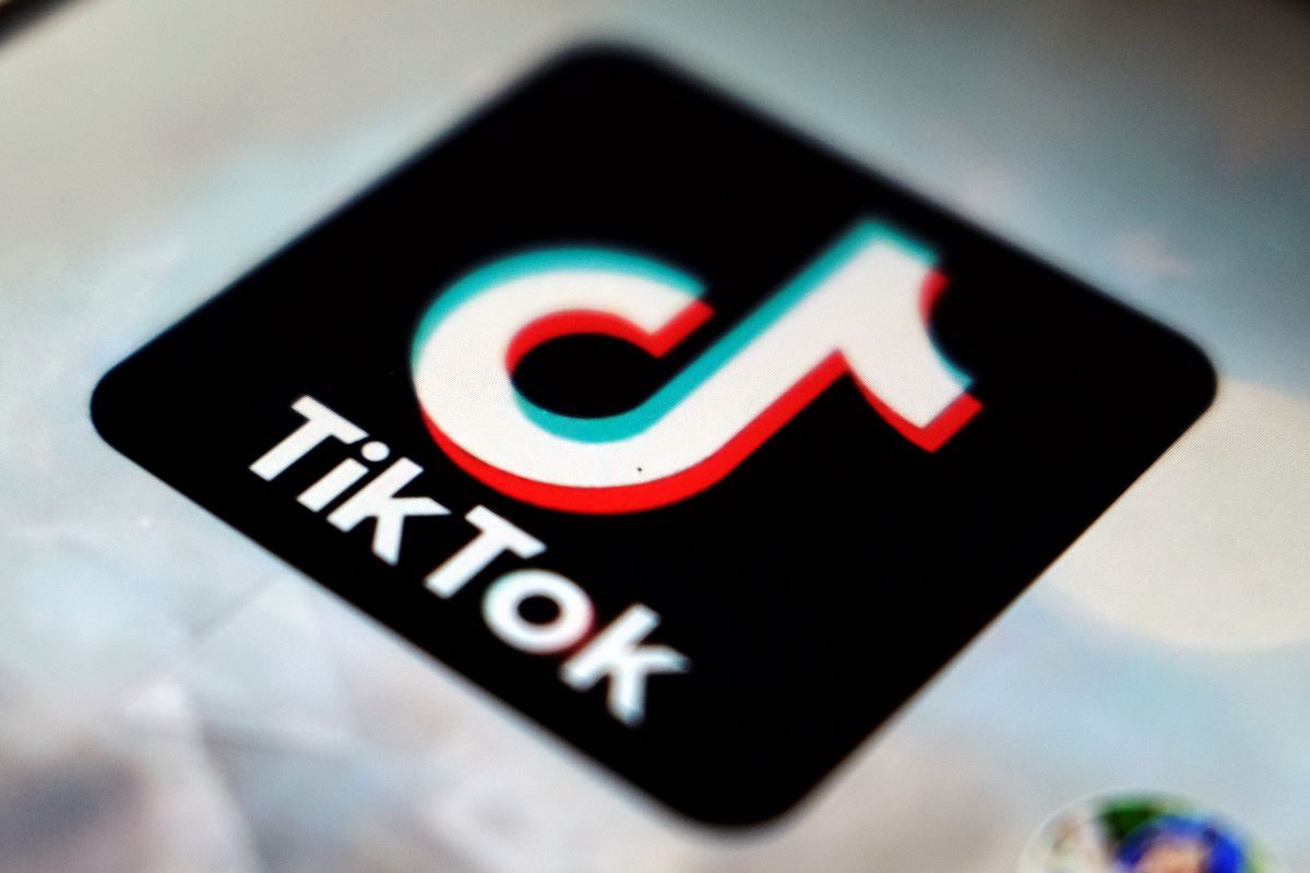Във вторник руски съд глоби TikTok заради това, че не
