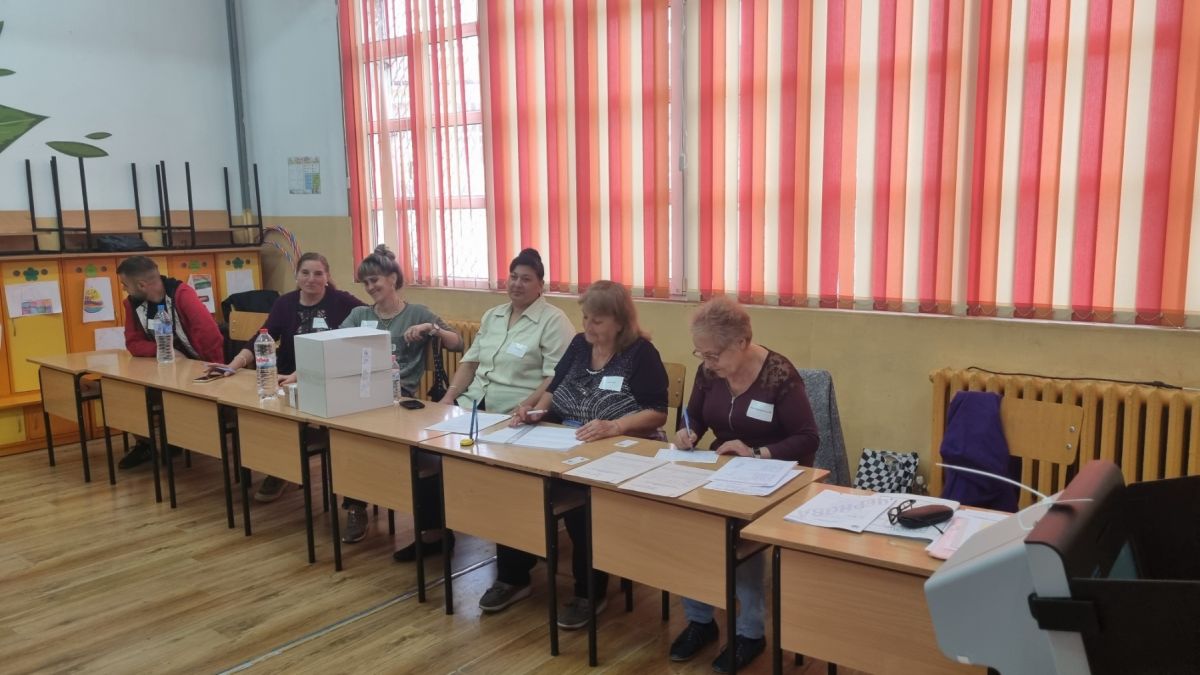 Изборният ден в област Враца започна номрално малко над 152
