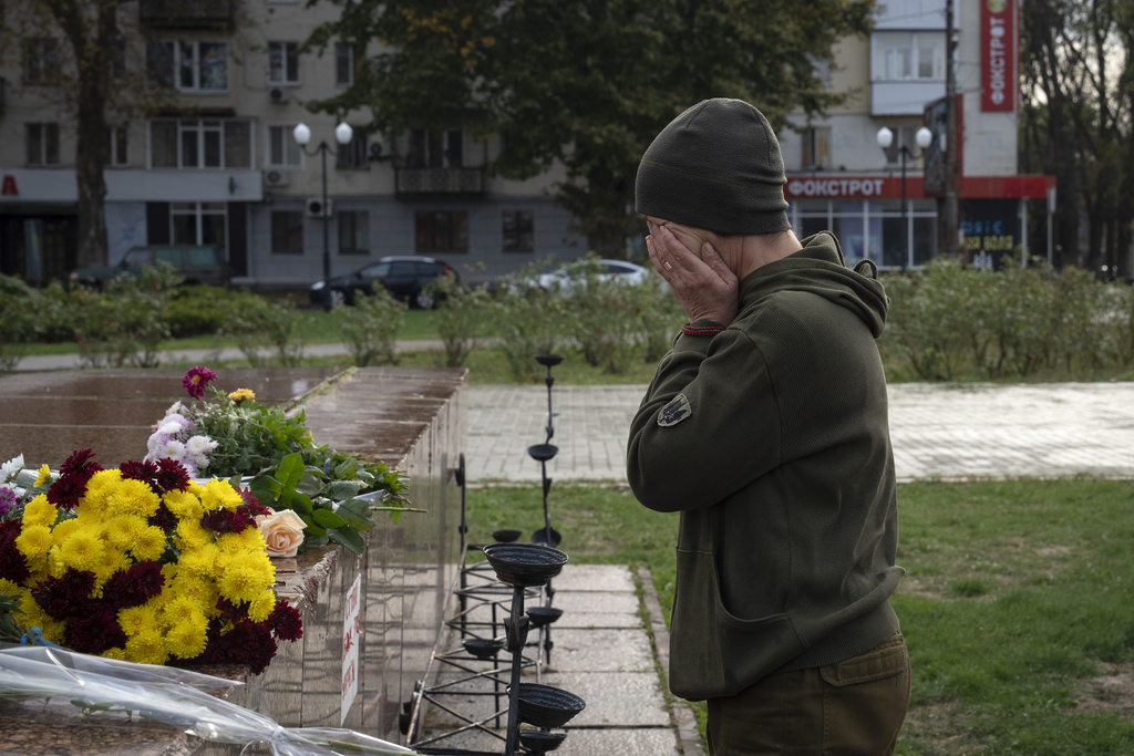 Година след като Русия изтегли войските си от украинския град
