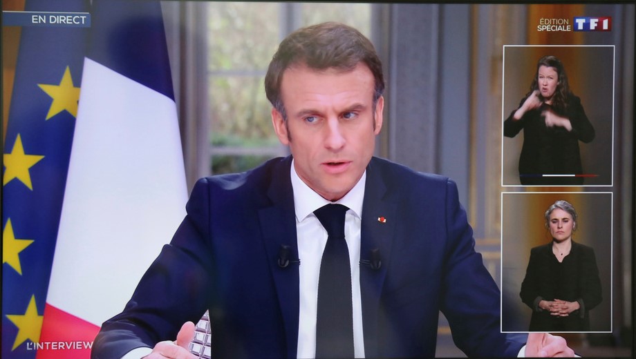 Президентът на Франция Еманюел Макрон свиква междуведомствена кризисна група заради
